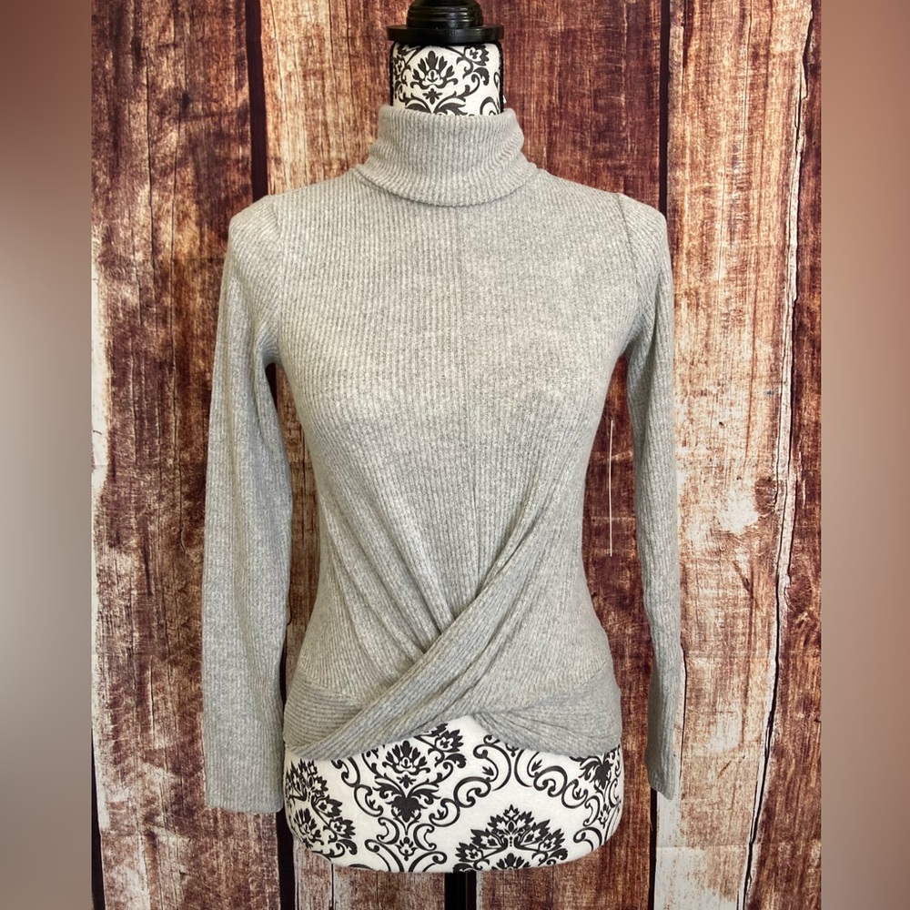 Crave Fame | NWT Women’s Cozy Twist Front Turtleneck Sweater